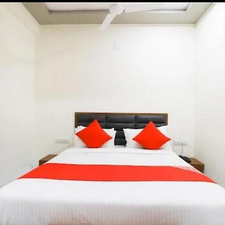 Hotel New Lake View Αχμπανταμπάντ Εξωτερικό φωτογραφία