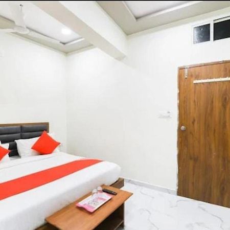Hotel New Lake View Αχμπανταμπάντ Εξωτερικό φωτογραφία